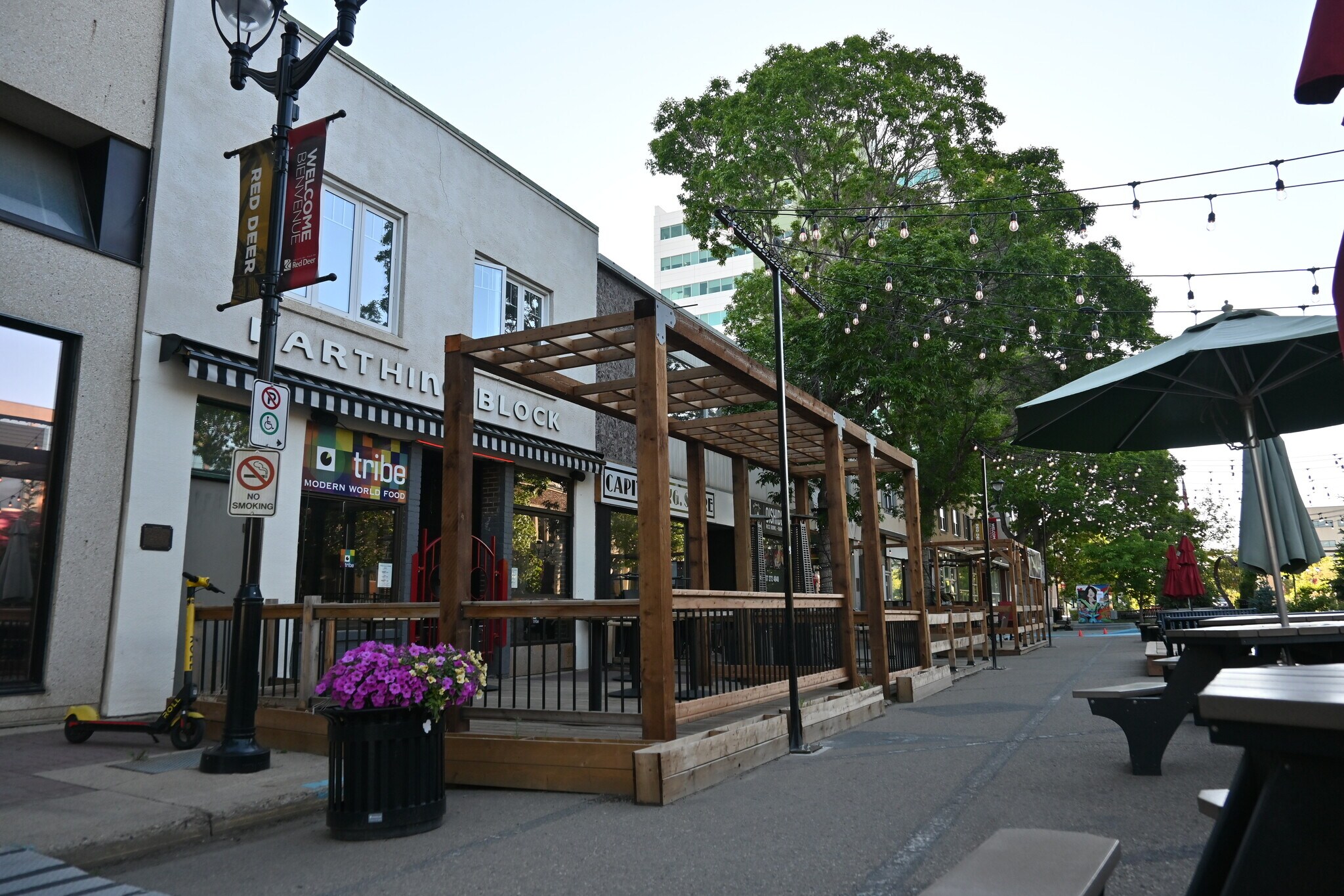 4916 50 St, Red Deer, AB for sale Primary Photo- Image 1 of 1