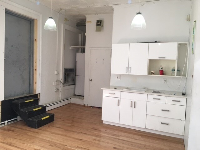 206 W 23rd St, New York, NY à louer - Photo du bâtiment - Image 3 de 10