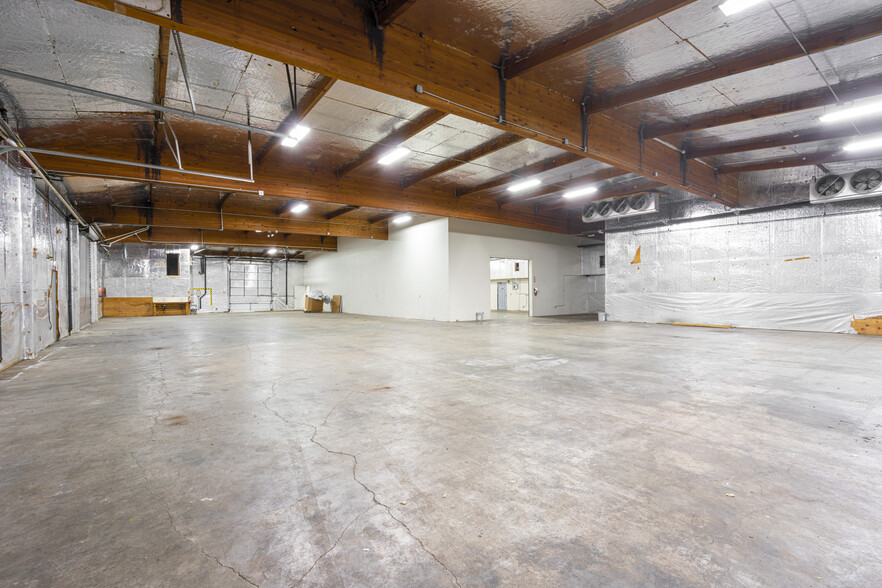 1042 Hopper Ave, Santa Rosa, CA for lease - Interior Photo - Image 2 of 3