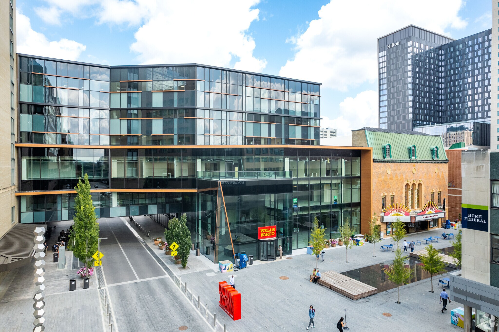 21 1st Ave SW, Rochester, MN à louer Photo du bâtiment- Image 1 de 7