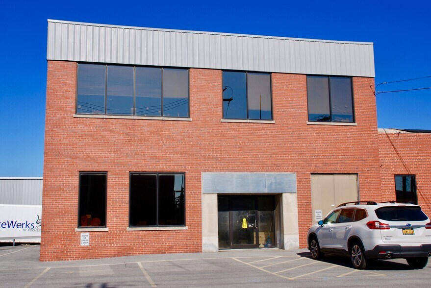 10 Mt Read Blvd, Rochester, NY à louer - Photo du bâtiment - Image 1 de 39