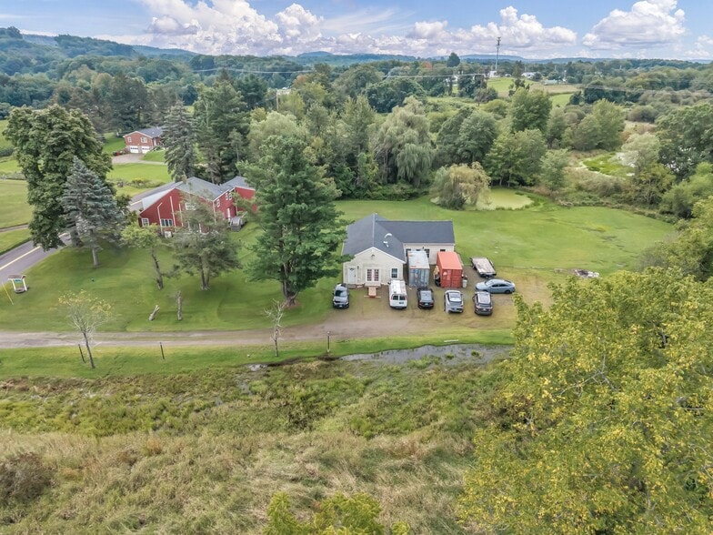 1105 Northrop Rd, Wallingford, CT for sale - Building Photo - Image 3 of 12