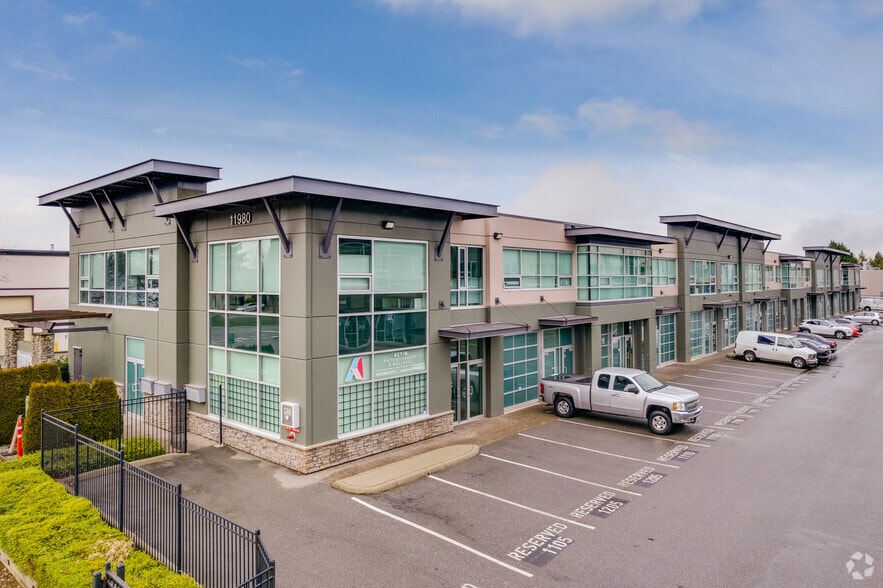 11980 Hammersmith Way, Richmond, BC à vendre - Photo du bâtiment - Image 2 de 8