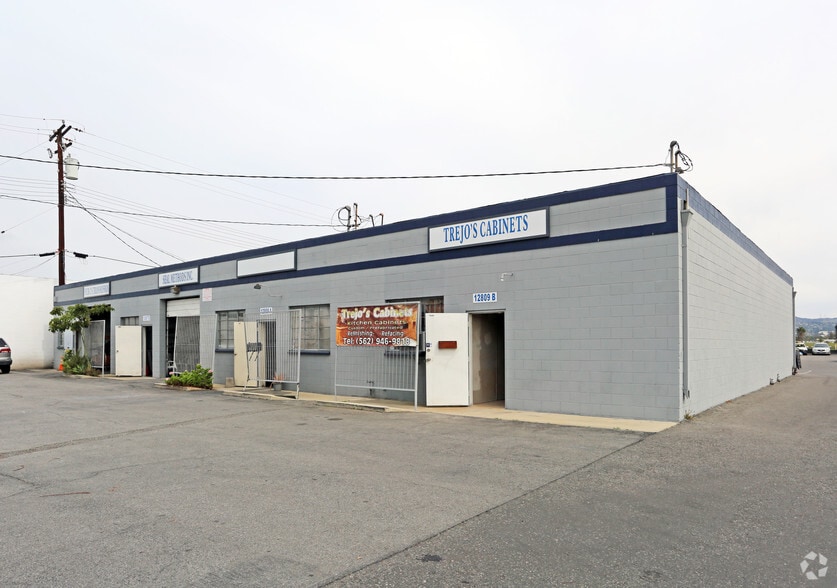 12807-12811 Los Nietos Rd, Santa Fe Springs, CA à louer - Photo du bâtiment - Image 3 de 5