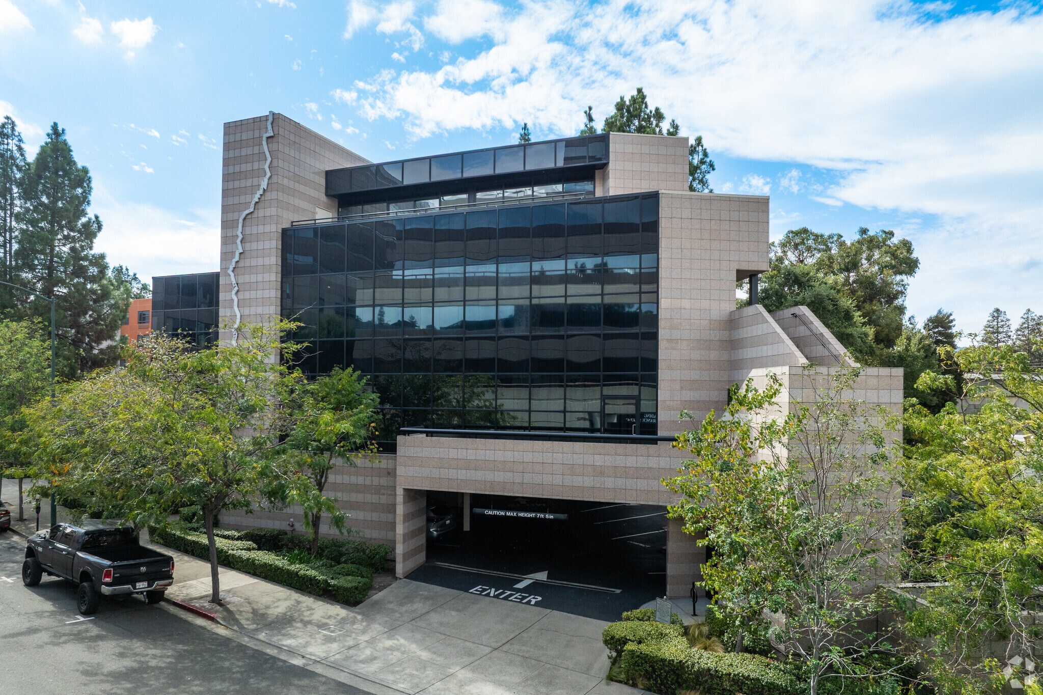 1670 Riviera Ave, Walnut Creek, CA à louer Photo principale- Image 1 de 9