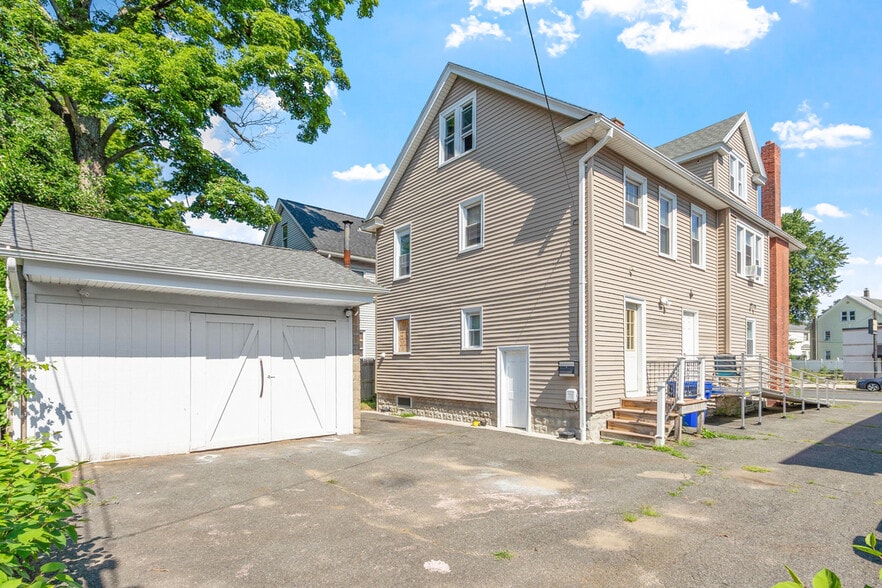 908 Belmont Ave, Springfield, MA for sale - Building Photo - Image 3 of 9