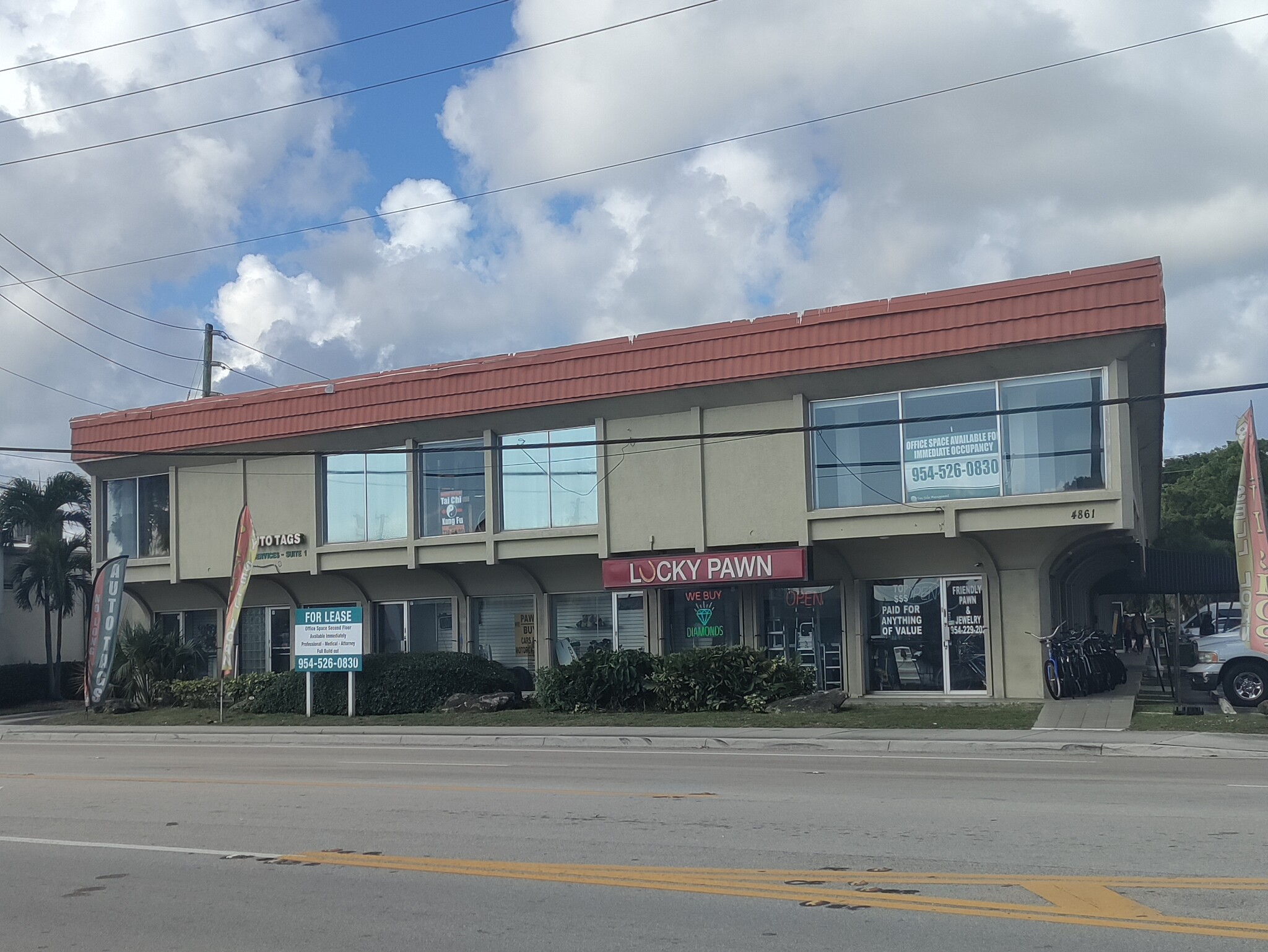 4861 N Dixie Hwy, Oakland Park, FL for lease Building Photo- Image 1 of 22