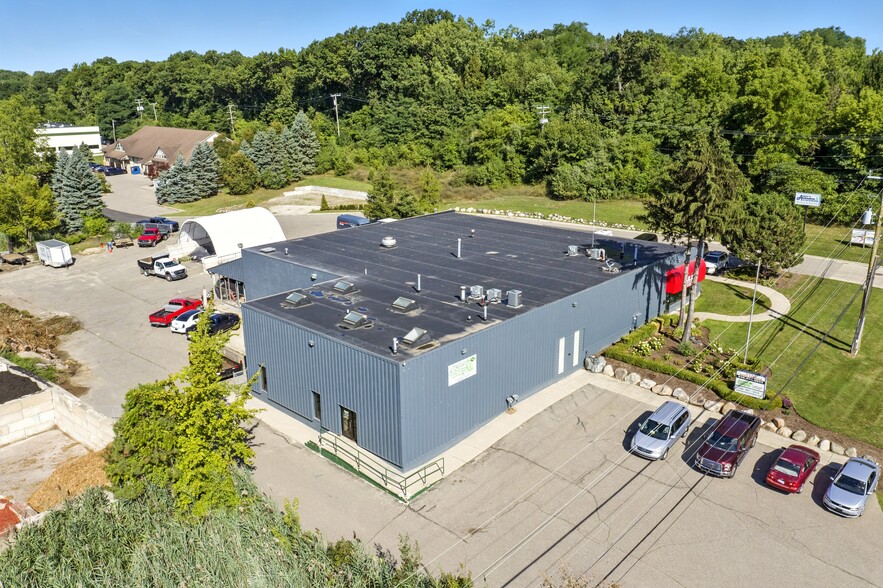 4800 Joslyn Rd, Lake Orion, MI for sale - Building Photo - Image 3 of 135