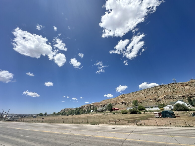 675 Fife Ct, Evanston, WY for sale - Primary Photo - Image 2 of 13