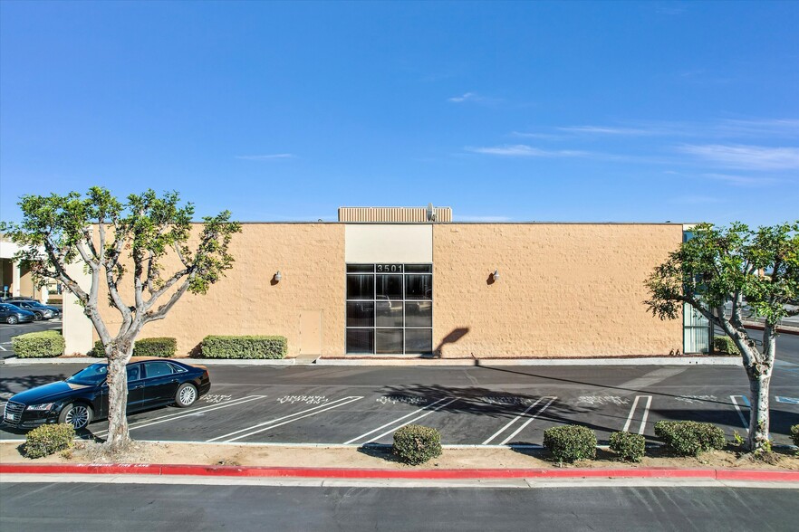 3501 Hart Ave, Rosemead, CA for lease - Building Photo - Image 1 of 39