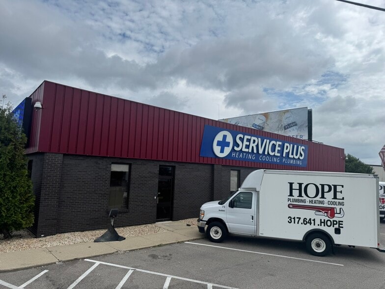 7520 E 88th Pl, Indianapolis, IN for lease - Building Photo - Image 2 of 6