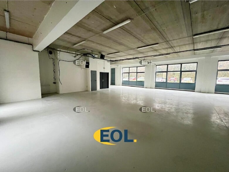 Industrial in Roissy-en-France for lease - Interior Photo - Image 2 of 4