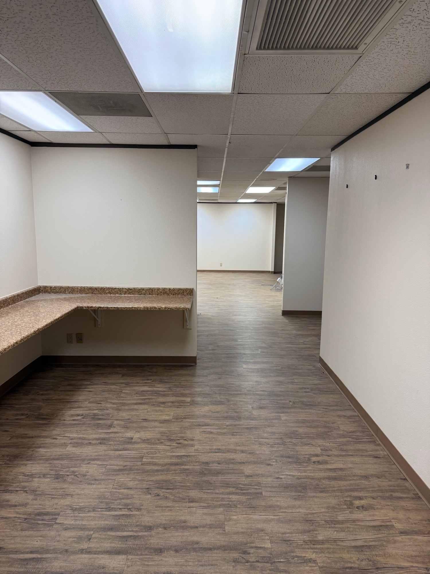 1930 S Alma School Rd, Mesa, AZ for lease Interior Photo- Image 1 of 8