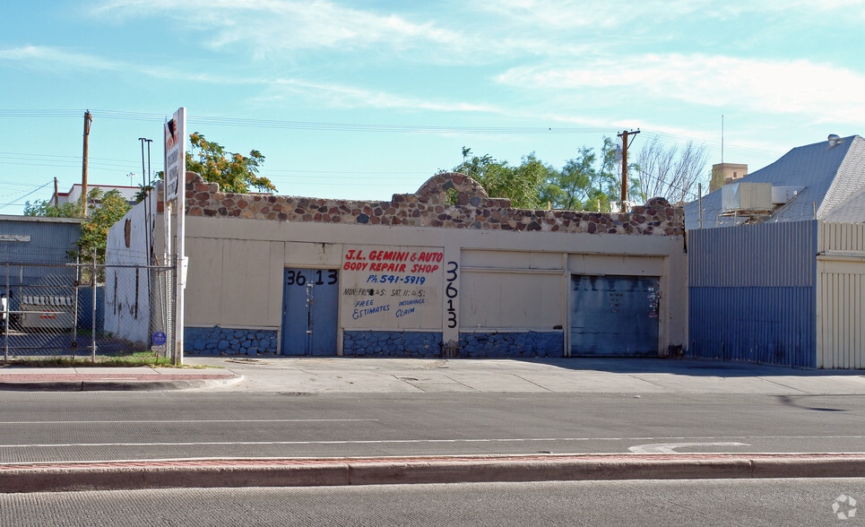 3613 Alameda Ave, El Paso, TX à louer - Photo principale - Image 1 de 2