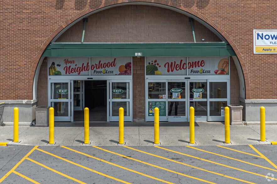 2945-3039 S Cicero Ave, Cicero, IL for lease - Building Photo - Image 2 of 5