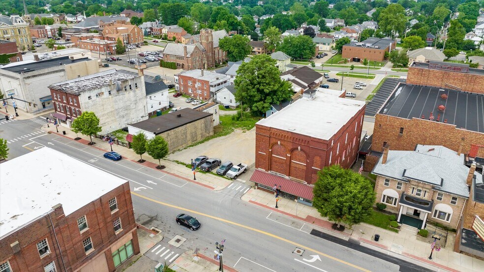 927 Wheeling Ave, Cambridge, OH à vendre - Photo du bâtiment - Image 3 de 15