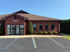7060 Spring Meadows Dr W, Holland, OH for lease Building Photo- Image 1 of 7