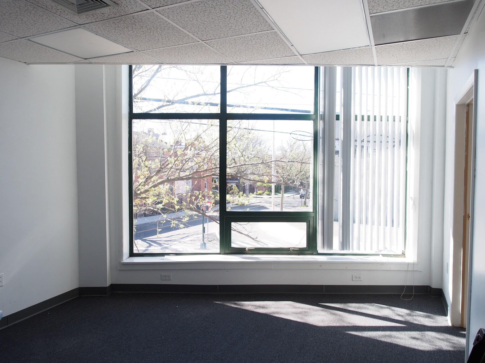 943 Grand Ave, New Haven, CT à louer Photo intérieure- Image 1 de 3