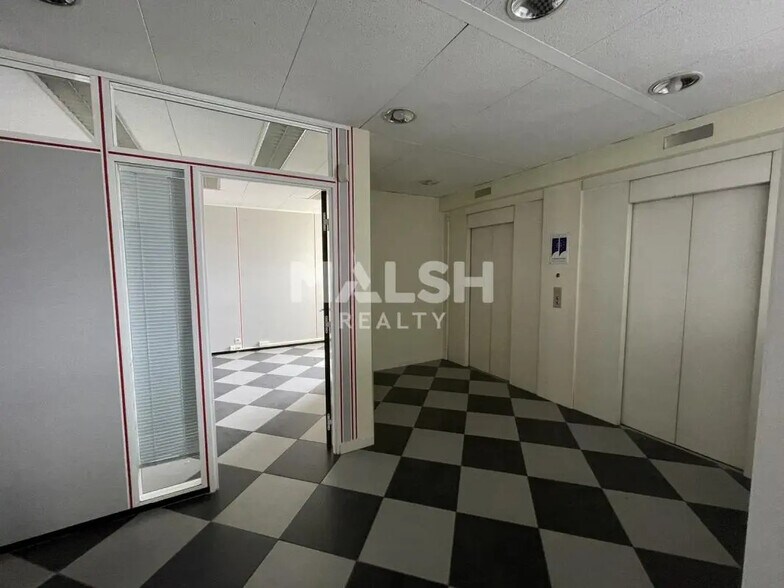 Bureau dans Roanne à louer - Photo intérieure - Image 2 de 14