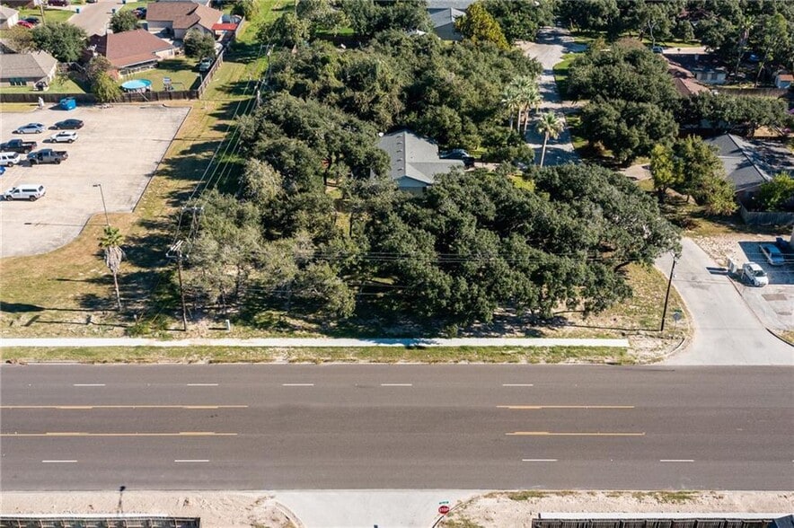 2917 Lovers Ln, Ingleside, TX for sale - Building Photo - Image 2 of 4