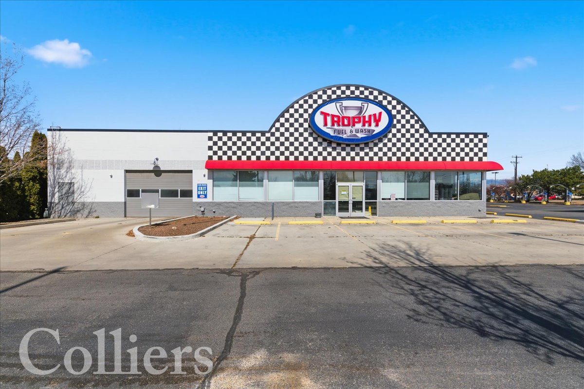 8160 W Overland Rd, Boise, ID for lease Primary Photo- Image 1 of 6