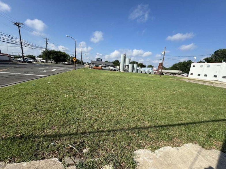 102 W Avenue D, Killeen, TX for sale - Building Photo - Image 2 of 3