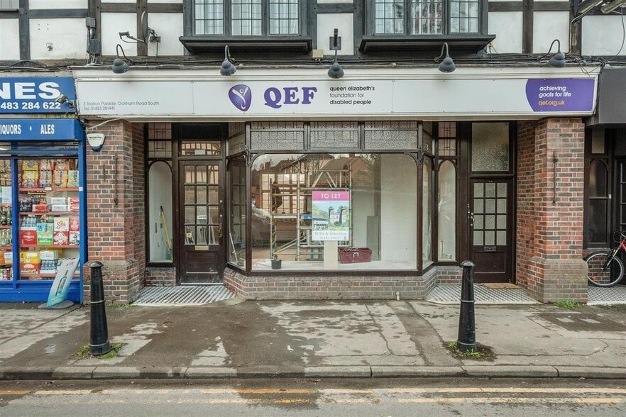 3 Station Parade, East Horsley à louer - Photo du bâtiment - Image 2 de 4