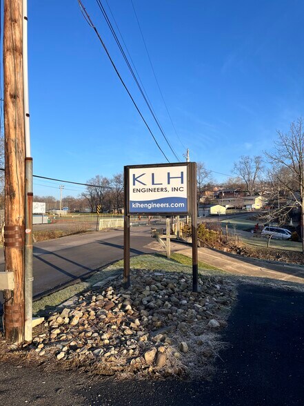 130 Cecil St, Canonsburg, PA à vendre - Photo du bâtiment - Image 3 de 9