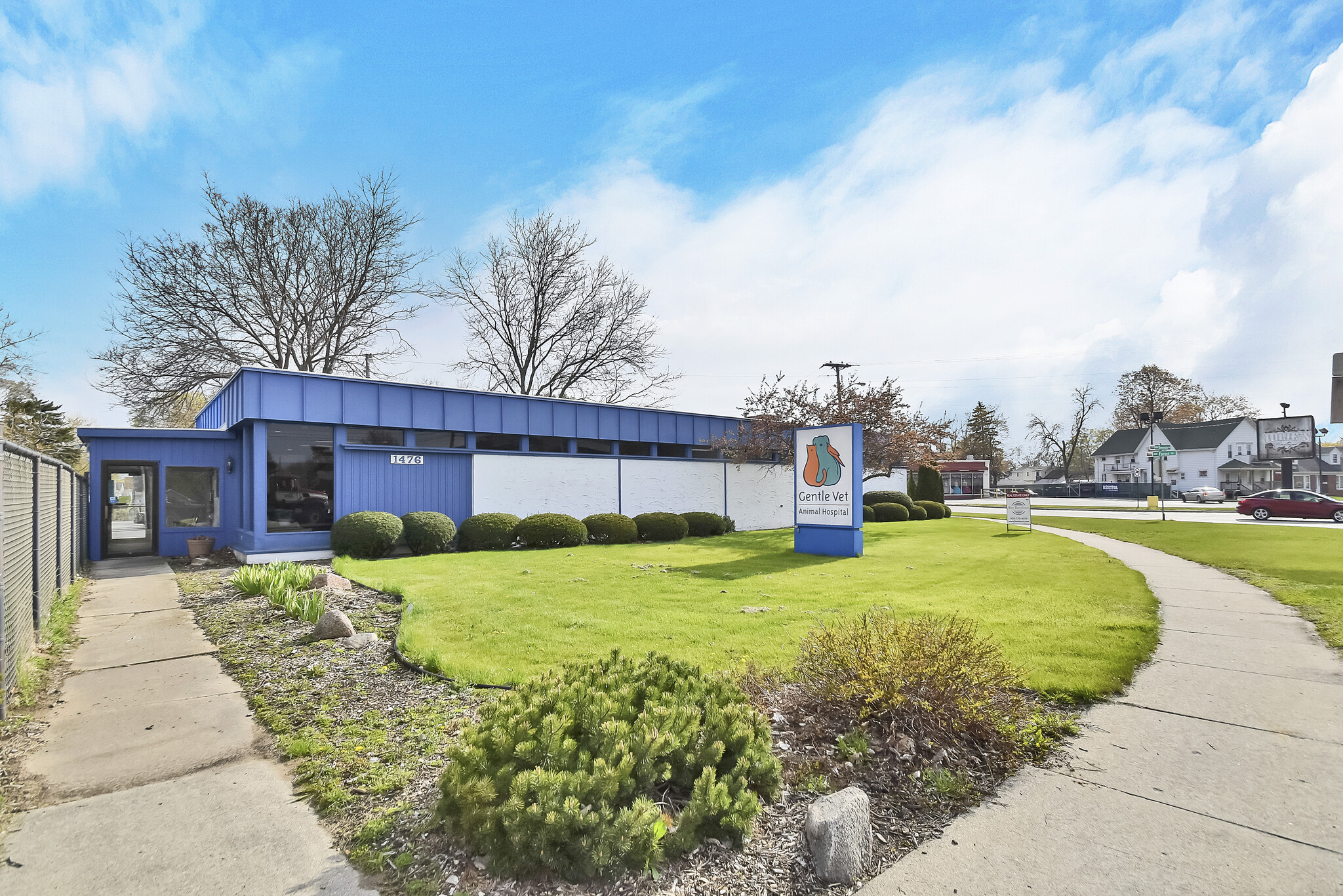 1476 University Ave, Green Bay, WI for sale Building Photo- Image 1 of 1