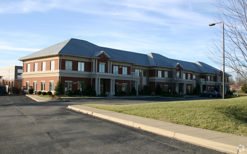 1700 Ups Dr, Louisville, KY à vendre - Photo du bâtiment - Image 2 de 41