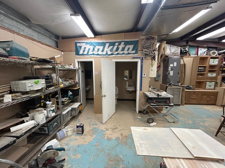 145 N 13th St, Beaumont, TX à vendre - Photo du bâtiment - Image 3 de 10