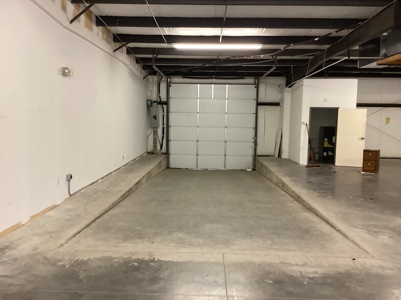 2221-2239 Pinehurst Plz, Aberdeen, NC à louer - Photo du bâtiment - Image 3 de 13