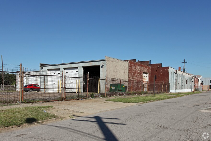 232 Ferdinand St, Detroit, MI à vendre - Photo du bâtiment - Image 2 de 36