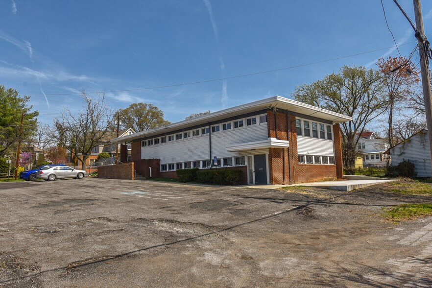 3505 Perry St, Mount Rainier, MD à louer - Photo du bâtiment - Image 3 de 8