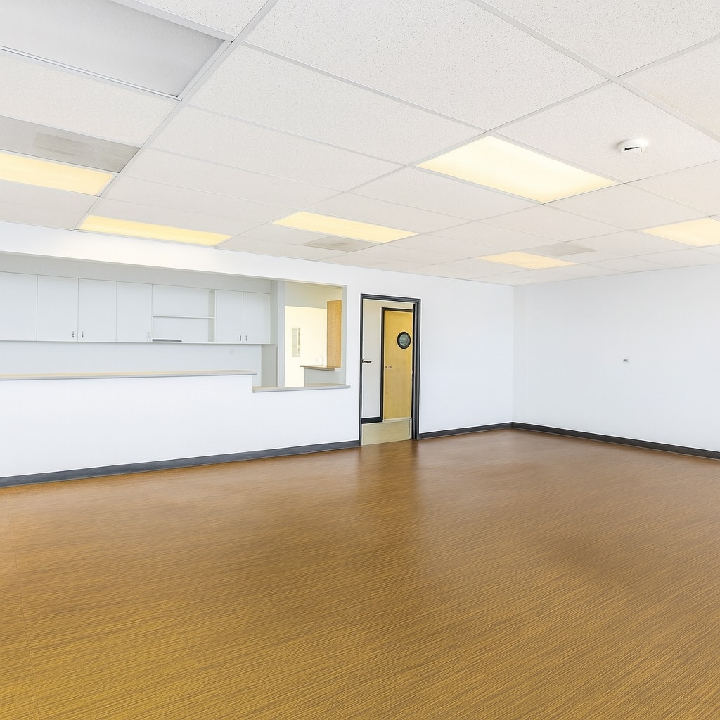 114-124 W 9th St, Corona, CA for lease Interior Photo- Image 1 of 2
