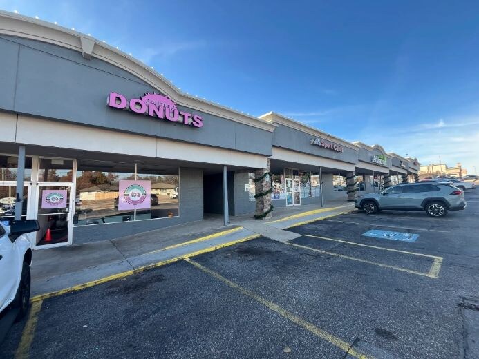 132 E 15th St, Edmond, OK à louer Photo du bâtiment- Image 1 de 3