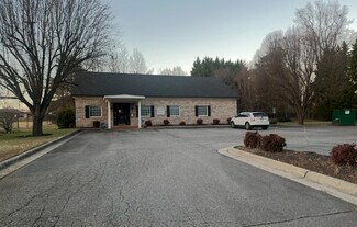 Plus de détails pour 1011 Masten Dr, Kernersville, NC - Bureau à louer