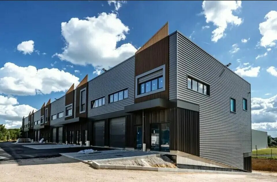 Local d'activités dans Courtry à vendre Photo du bâtiment- Image 1 de 5