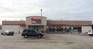 More details for 7608-7632 W Hampton Ave, Milwaukee, WI - Retail for Lease