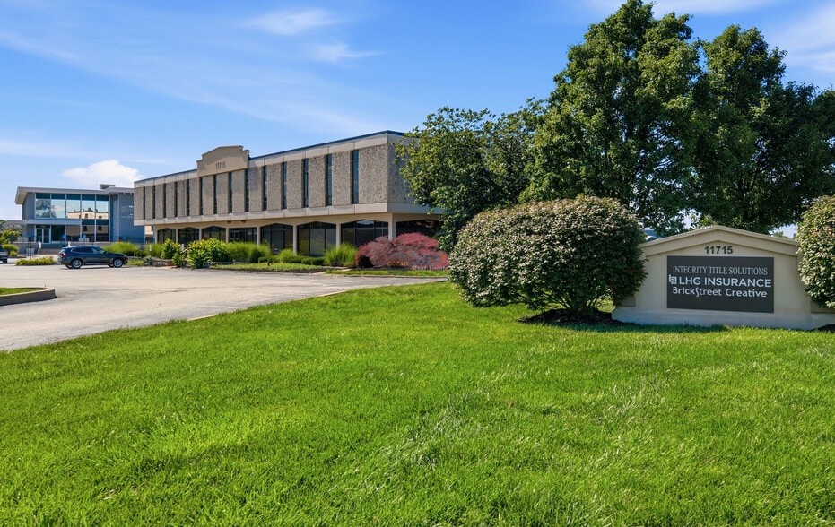 11715 Administration Dr, Maryland Heights, MO for sale - Building Photo - Image 2 of 7