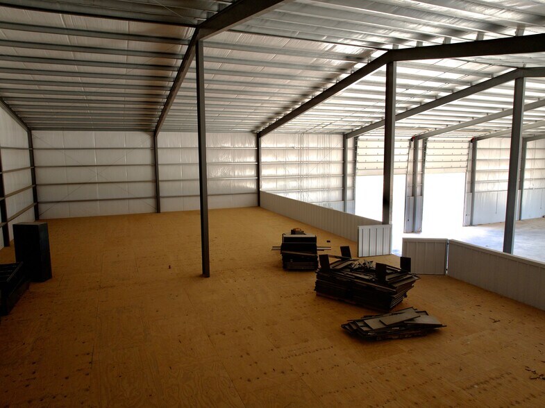 7836 Old Campbellton Rd, Pleasanton, TX à vendre - Photo du bâtiment - Image 3 de 29