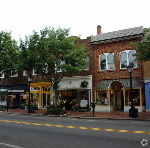 1127 King St, Alexandria, VA à louer - Photo du bâtiment - Image 2 de 10