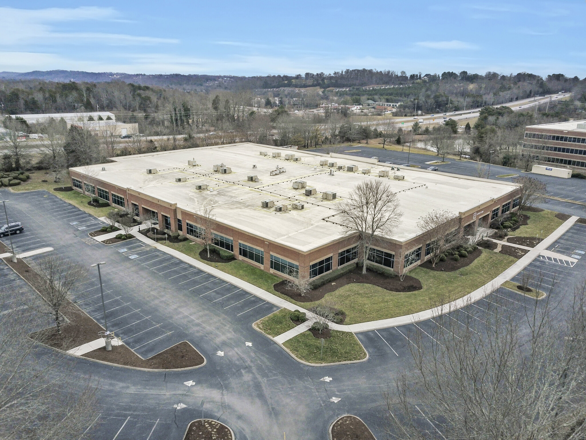 1431 Centerpoint Blvd, Knoxville, TN for lease Building Photo- Image 1 of 13