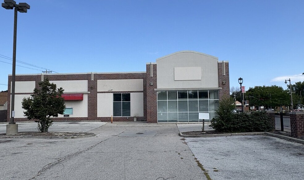 3030 W Villard Ave, Milwaukee, WI à louer - Photo du bâtiment - Image 2 de 4
