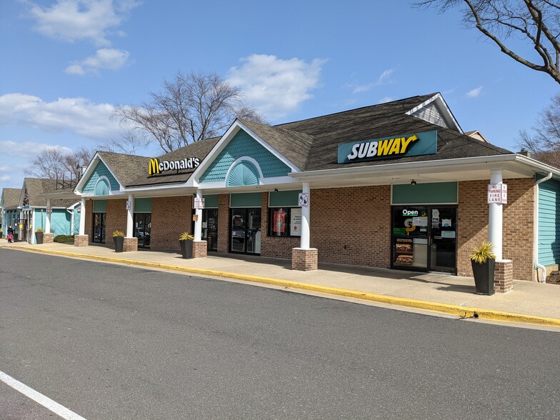 7863-7955 Bayside Rd, Chesapeake Beach, MD for lease - Building Photo - Image 3 of 5