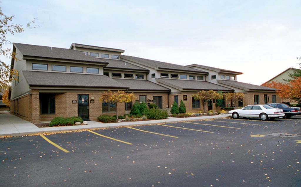 6818 Loop Rd, Dayton, OH for lease Primary Photo- Image 1 of 11
