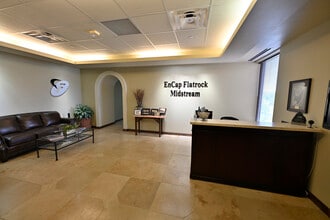 1826 N Loop 1604 W, San Antonio, TX for lease Interior Photo- Image 1 of 17