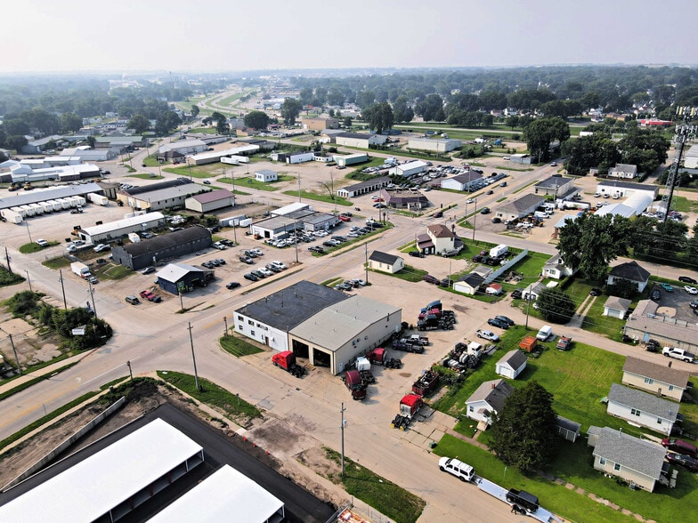 170 W 18th St, Waterloo, IA for lease - Aerial - Image 2 of 6
