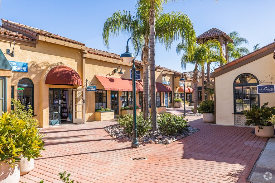 16703-16781 Bernardo Center Dr, San Diego, CA à louer - Photo du bâtiment - Image 2 de 40