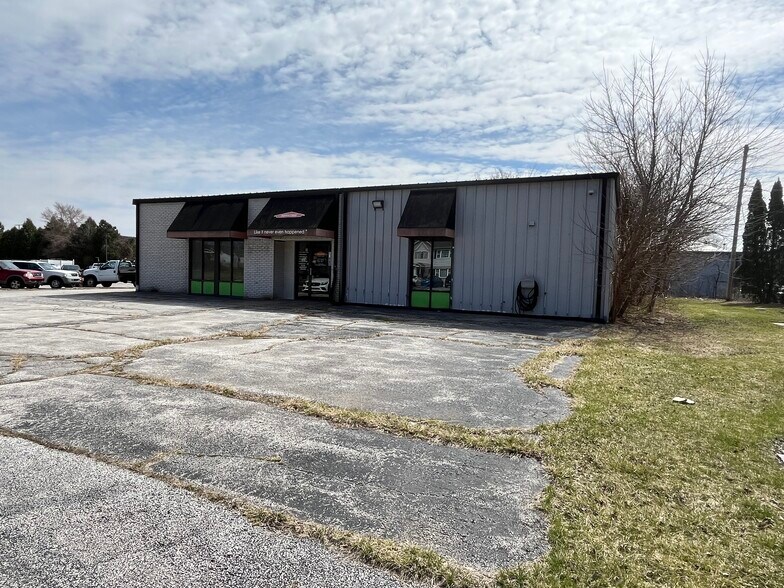 1608 Firestone Ln, Valparaiso, IN à vendre - Photo du bâtiment - Image 1 de 1